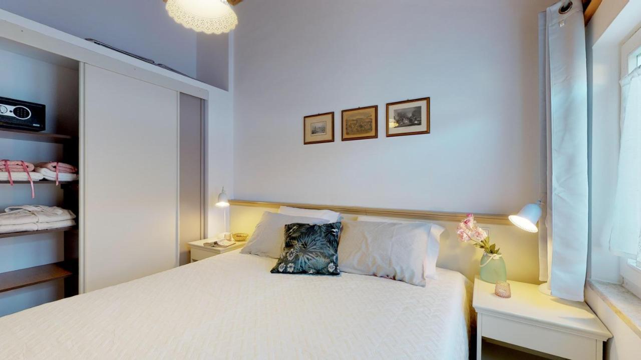 Lara Deluxe Superior 5 Star Apartment, Your Piece Of Heaven By The Sea & Park Novigrad Istria Kültér fotó