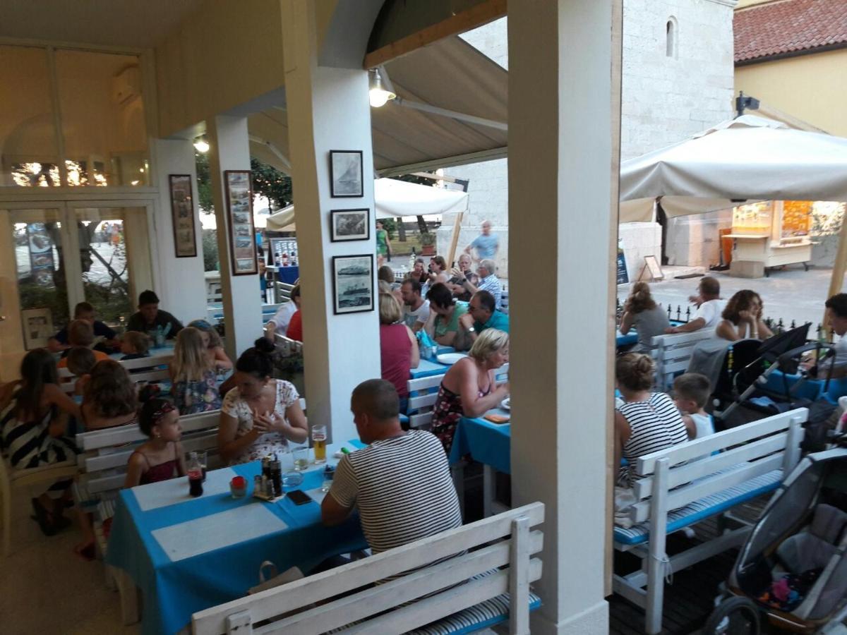 Lara Deluxe Superior 5 Star Apartment, Your Piece Of Heaven By The Sea & Park Novigrad Istria Kültér fotó