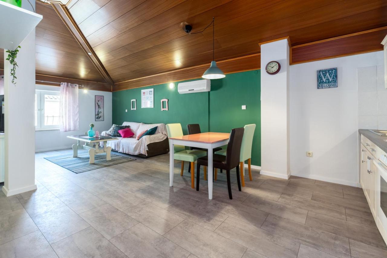 Lara Deluxe Superior 5 Star Apartment, Your Piece Of Heaven By The Sea & Park Novigrad Istria Kültér fotó
